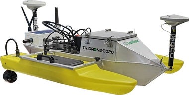 マルチビーム搭載小型無人ボート「TriDrone2020」 