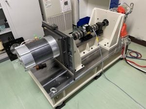 50kWモータ負荷ベンチ