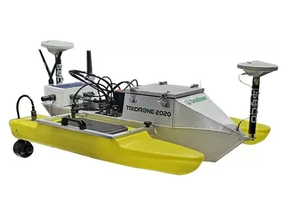 Seafloor Systems社製 マルチビーム搭載小型無人ボート「TriDrone2020」